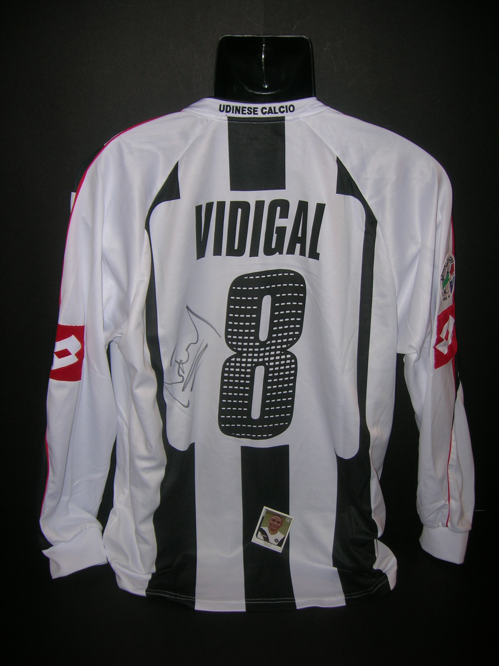 Udinese Vidigal  8  A-2